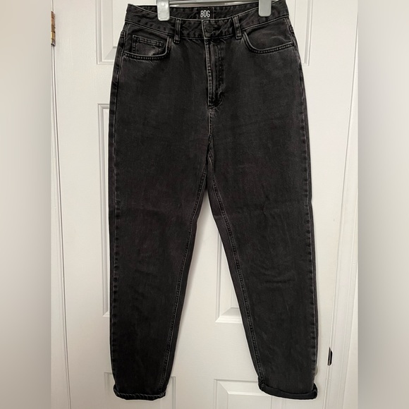 Boack mom jeans from urban outfiters - Picture 4 of 5